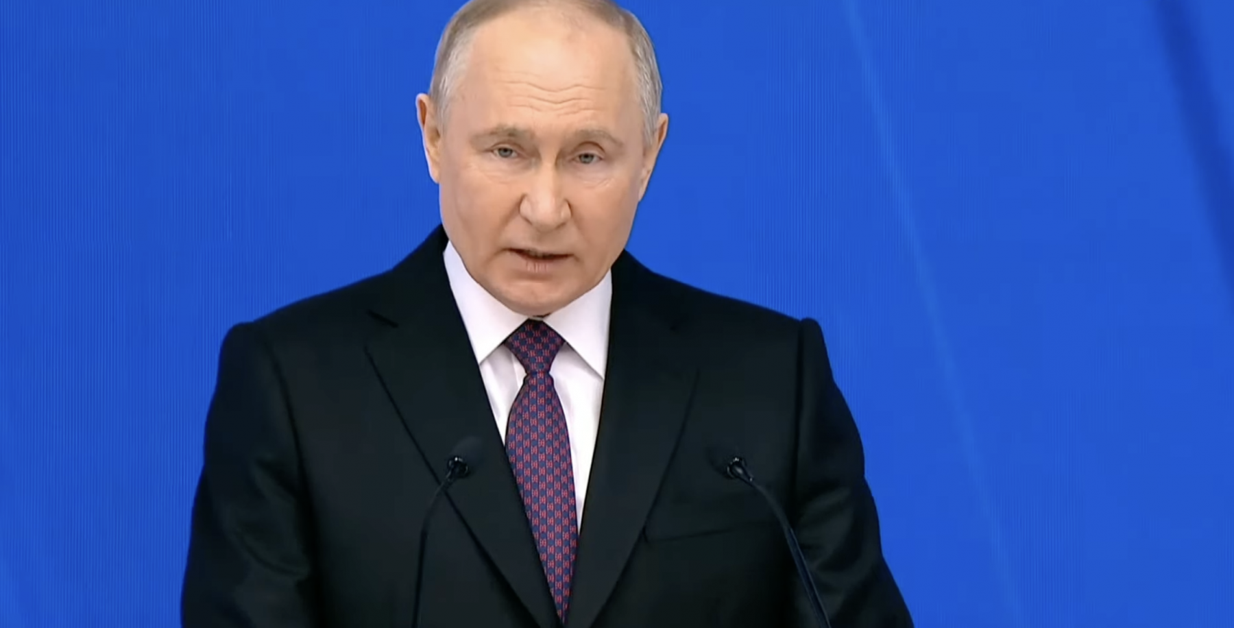 Путин: В состоянии полной готовности к гарантированному применению находятся стратегические ядерные силы
